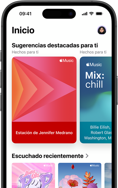 Se muestra la pantalla de la pestaña Inicio de Apple Music en un iPhone, el carrusel de Sugerencias destacadas para ti muestra las estaciones de radio y playlists personalizadas de Jennifer Medrano