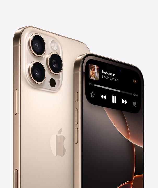 Dos iPhone 16 Pro en titanio color desierto superpuestos. Uno muestra los tres objetivos de las cámaras en la parte trasera y el otro tiene la Dynamic Island en la parte superior de la pantalla.