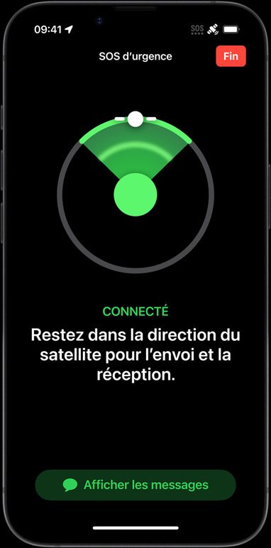 Un iPhone 16e montre des fonctionnalités de connectivité telles que Messages par satellite, Localiser, Assistance routière et SOS d’urgence.