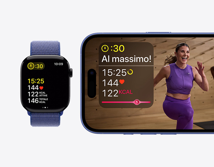 Un iPhone che mostra sul display un allenamento di Apple Fitness+ con il tempo, la frequenza cardiaca e le calorie bruciate, accanto a un Apple Watch Series 10 che mostra gli stessi parametri.