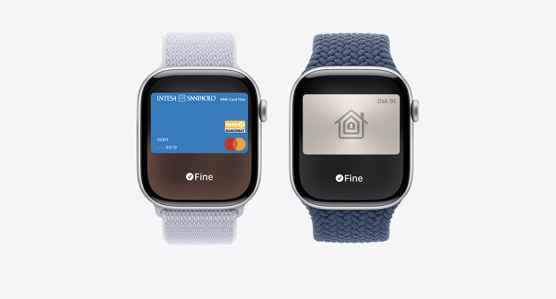 Tre Apple Watch Series 10. The first shows Apple Card being used with Apple Pay. Uno mostra la carta trasporti nell’app Wallet. Un altro mostra la chiave di casa che viene usata con l’app Wallet.