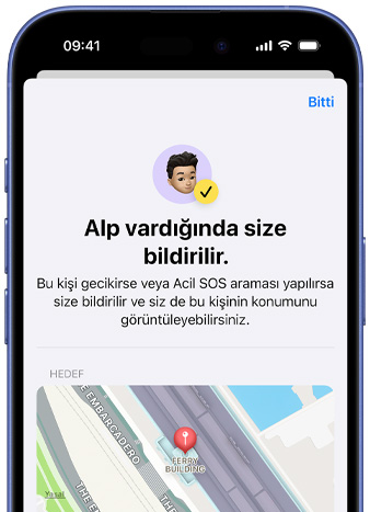 iPhone ekranında bir Bul bildiriminin ayarlandığına dair bir onay görünüyor, metinde “Pedro geldiğinde bilgilendirileceksiniz” yazıyor, sabitlenmiş konumun bulunduğu harita ekranın alt kısmında yer alıyor