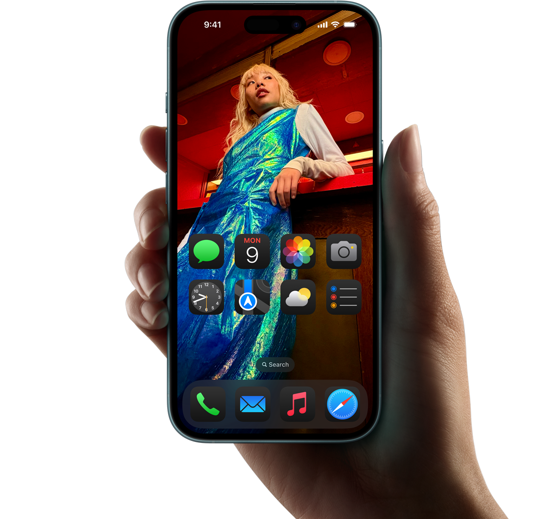 iOS 18 on iPhone 16 in Teal